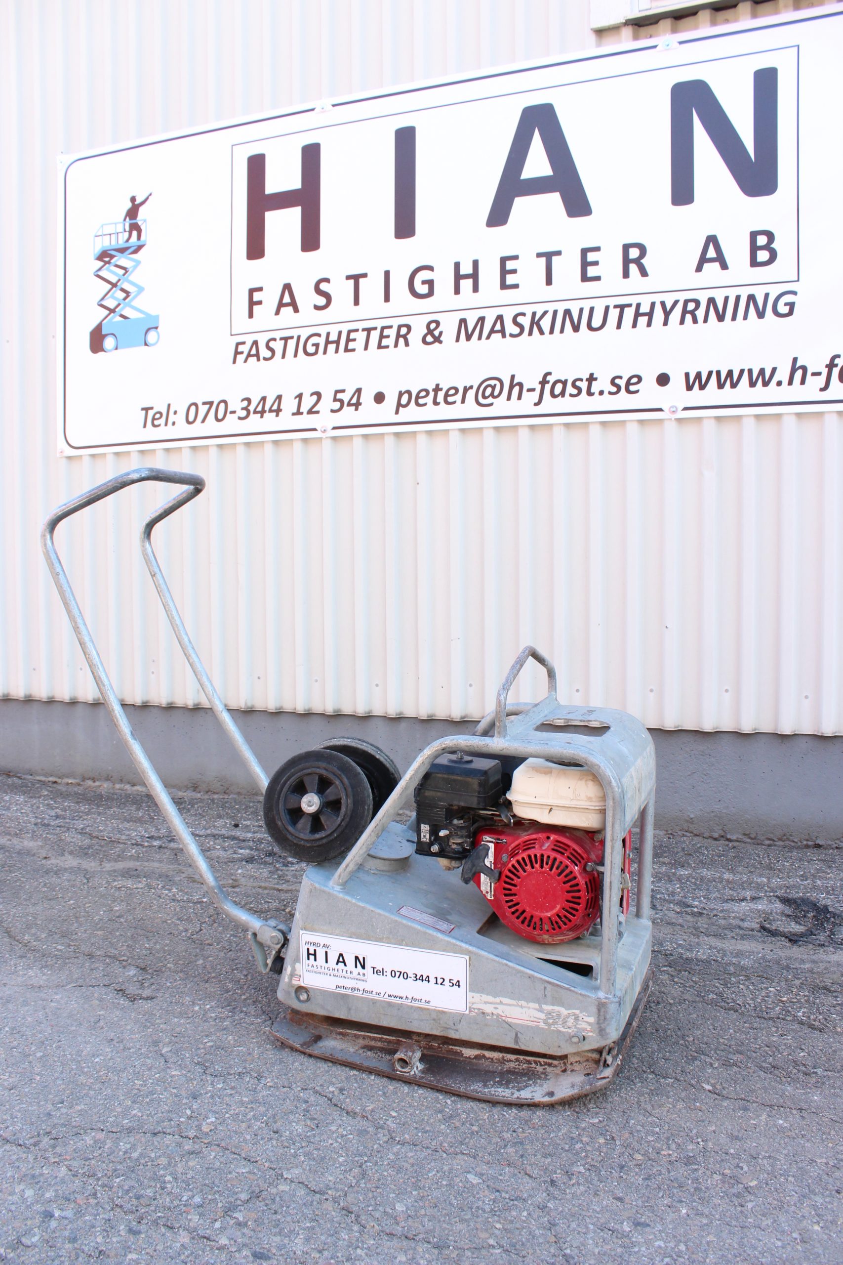 Du visar för närvarande Markvibbrator / Padda 90kg