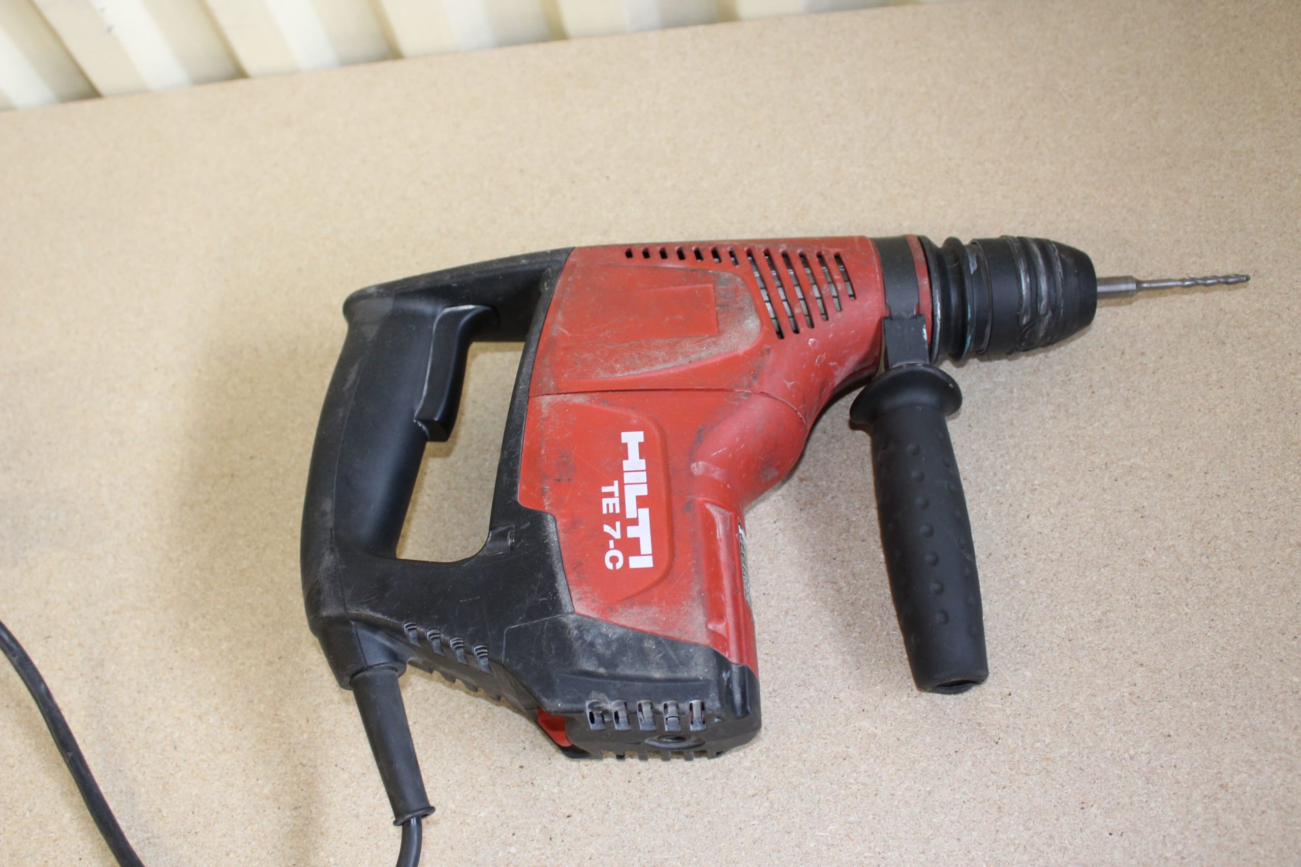 Du visar för närvarande Slagborrmaskin Hilti SDS+